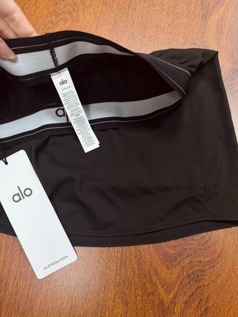 ALO Yoga Black Match Point Tennis Skirt NWT🤗💞Chic Minimal Daily - Picture 4 of 8